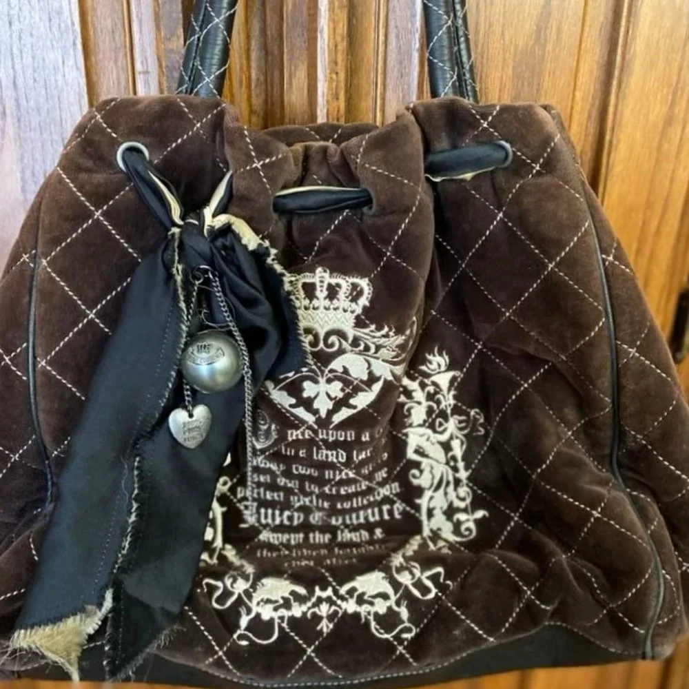 SOLD on Ebay Vintage Day Dreamer Y2K Diamond Quilted Velvet W/ Leather Trims - Picture 1 of 9